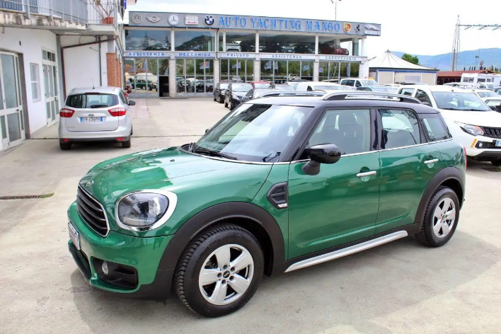 "MINI Cooper Countryman Mini Cooper D Business Countryman"