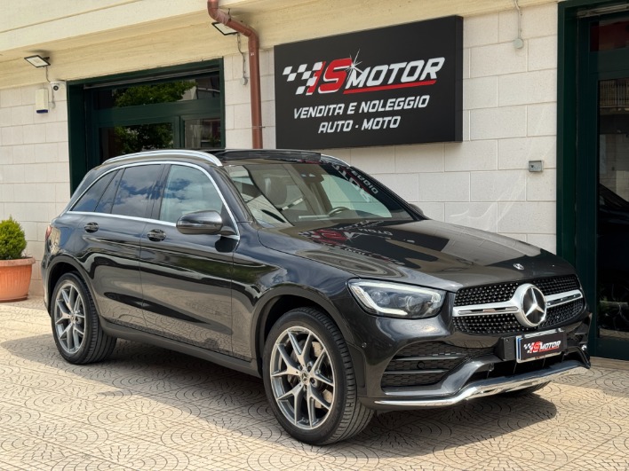 "MERCEDES-BENZ GLC 300D PREMIUM PLUS 4MATIC FULL OPTIONAL"