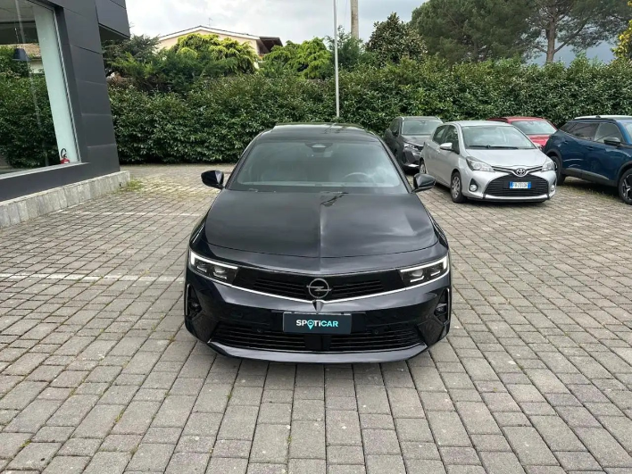 "Opel Astra 1.5 Turbo Diesel 130 CV AT8 Ultimate"