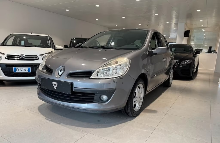 "Renault Clio 1.5 dCi 85CV 5 porte Rip Curl"
