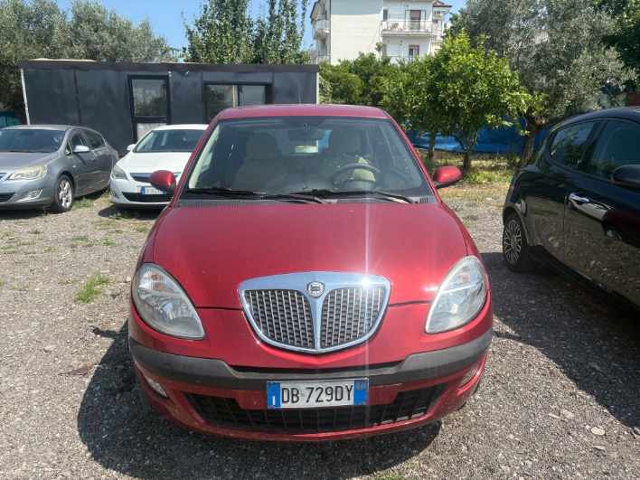 "Lancia YPSYLON"