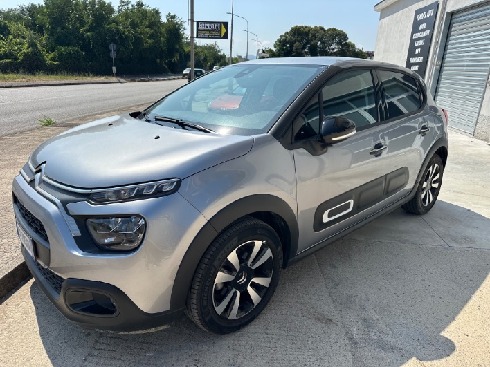 "Citroen C3 1.2 110 Cv Shaine km 9000"