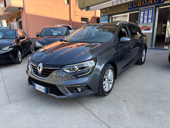 "Renault M\u00e9gane Sporter Blue dCi 115 CV -11\/2019"
