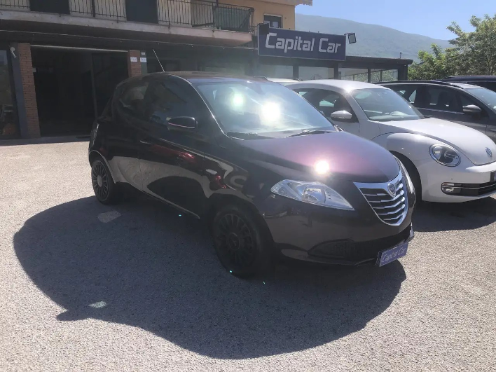 "Lancia Ypsilon 1.2 8v Gold 69cv"