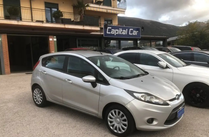 "Ford Fiesta Trend"