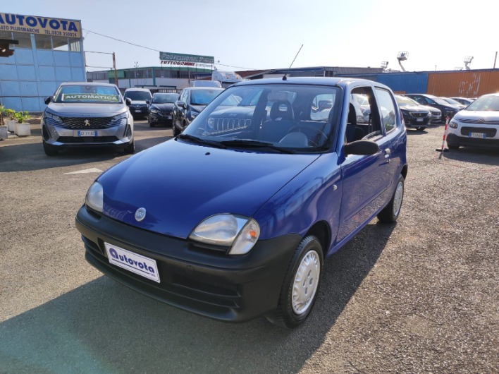 "FIAT 600 1.1 60 CV YOUNG"