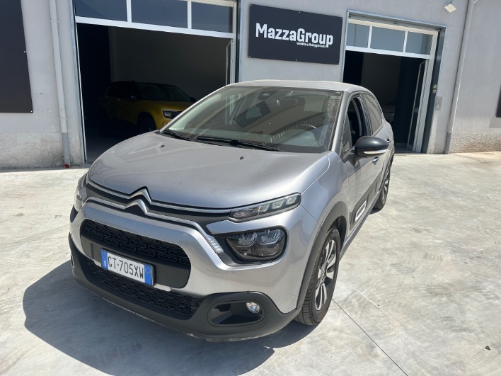 "Citroen C3 1.2 110 Cv Shaine km 9000"