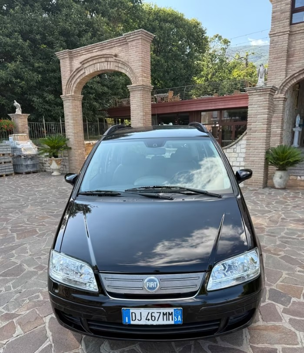 "Fiat Idea 1.3 Multijet 16V 70 CV BlackLabel"