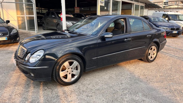 "MERCEDES-BENZ E 270 CDI 177cv BERLINA"