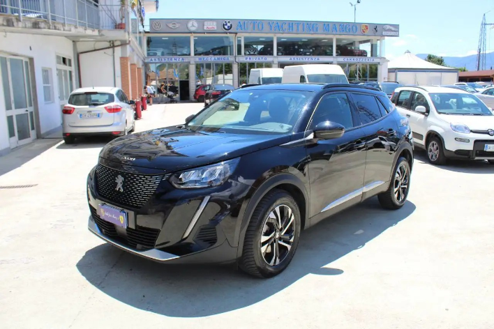 "Peugeot 2008 BlueHDi 130 S&S EAT8 GT Pack"