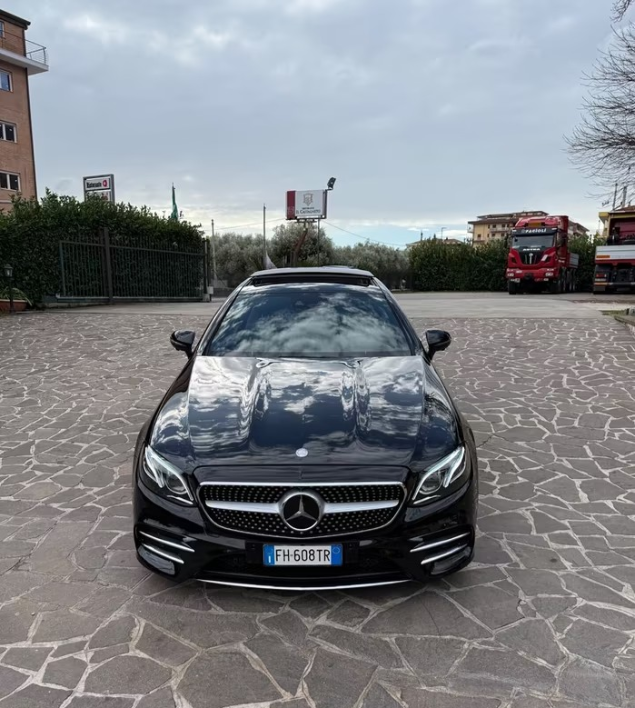 "Mercedes-benz E 220 d Auto Premium Plus"
