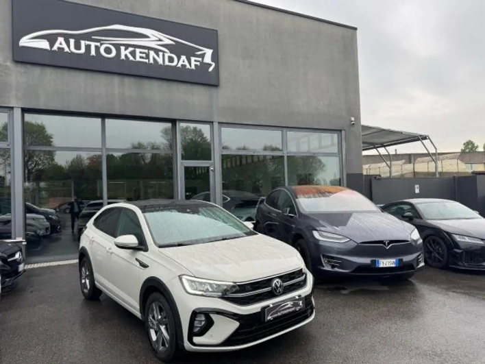 "Volkswagen Taigo 1.0 TSI 110 CV DSG R-Line"