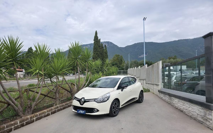 "RENAULT - Clio - dCi 8V 75 CV S&S 5p. Energy Duel"