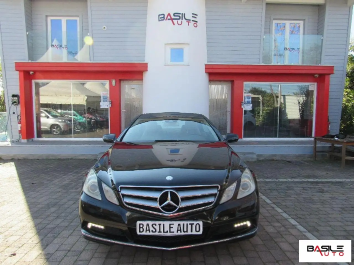 "Mercedes-Benz E 250 250 CDI Coup\u00c3\u00a9 BlueEFFICIENCY Avantg."