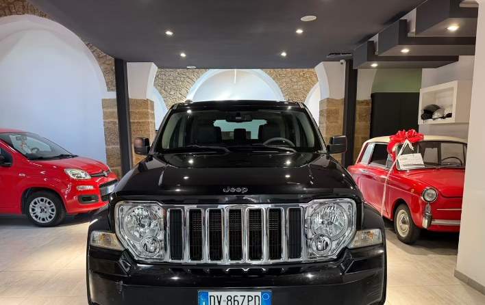 "Jeep Cherokee kk 2.8 CRD DPF Limited Auto"