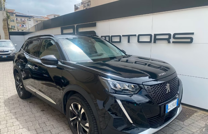 "Peugeot 2008 BlueHDi 110 S&S Allure"