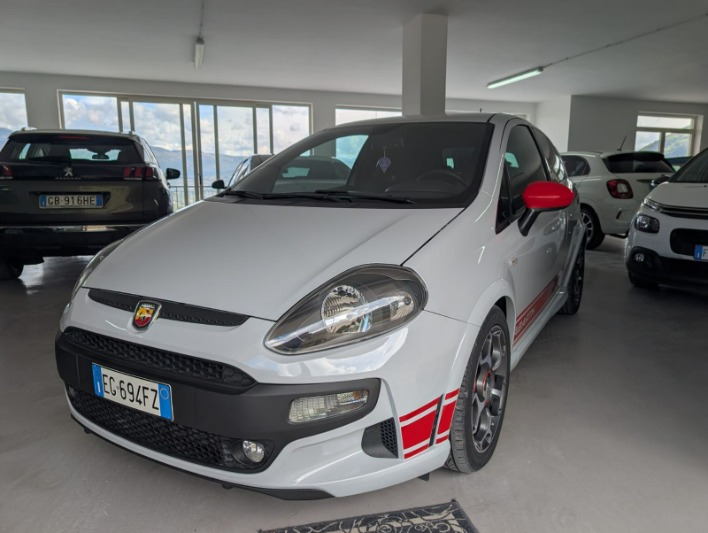 "Punto Evo 1.4 16v t. m.air KM 12.000"