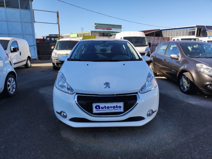 "PEUGEOT 208 1.0 68 CV 5 PT."