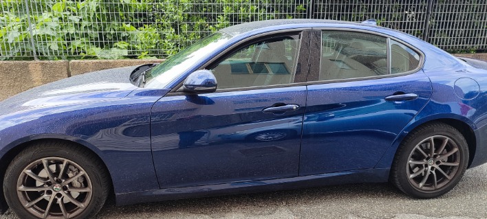 "Vendesi Alfa Romeo Giulia 160 CV"