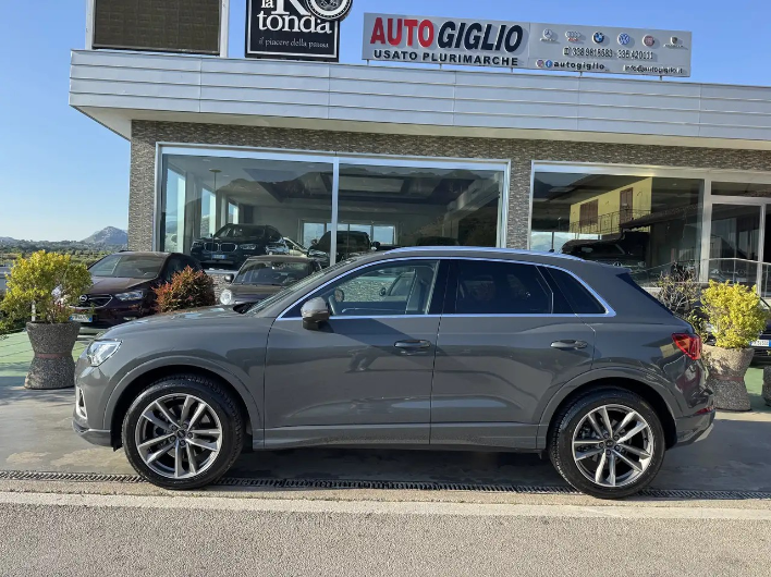 "Audi Q3 Q3 40 2.0 tdi quattro 190cv s-tronic"