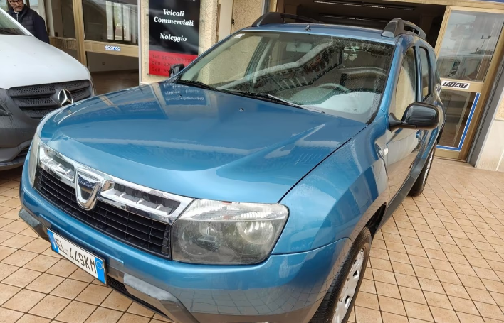 "Dacia Duster 1.5 dCi 110CV 4x4 Laur\u00e9ate"