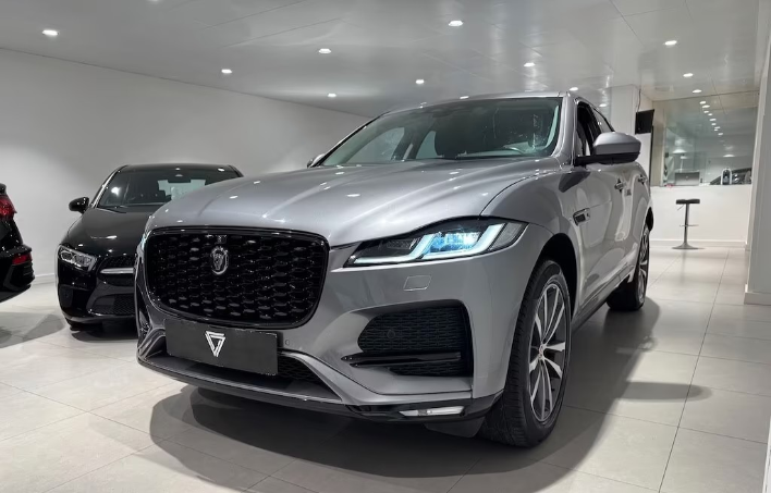 "Jaguar F-Pace 2.0 D 163 CV AWD aut. SE"
