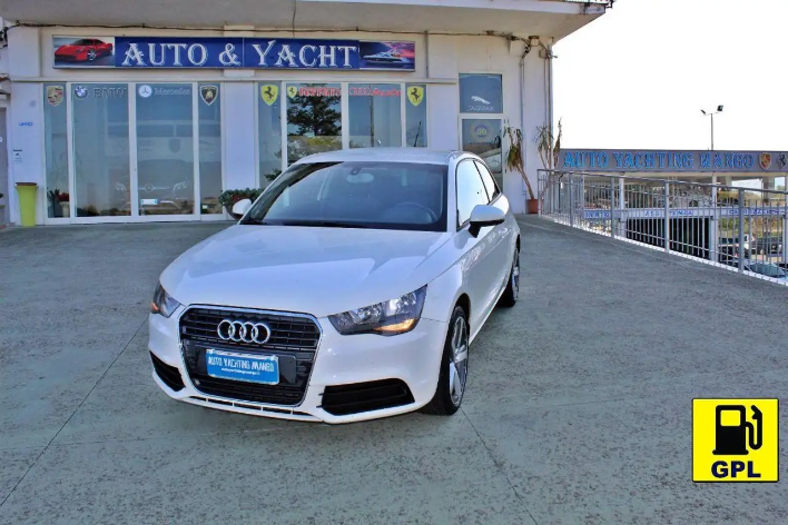 "Audi A1 1.2 TFSI Attraction"