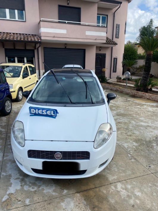 "FIAT G PUNTO 1.6 MULTIJET 120  CV EMOTION CON TETTO APRIBILE"
