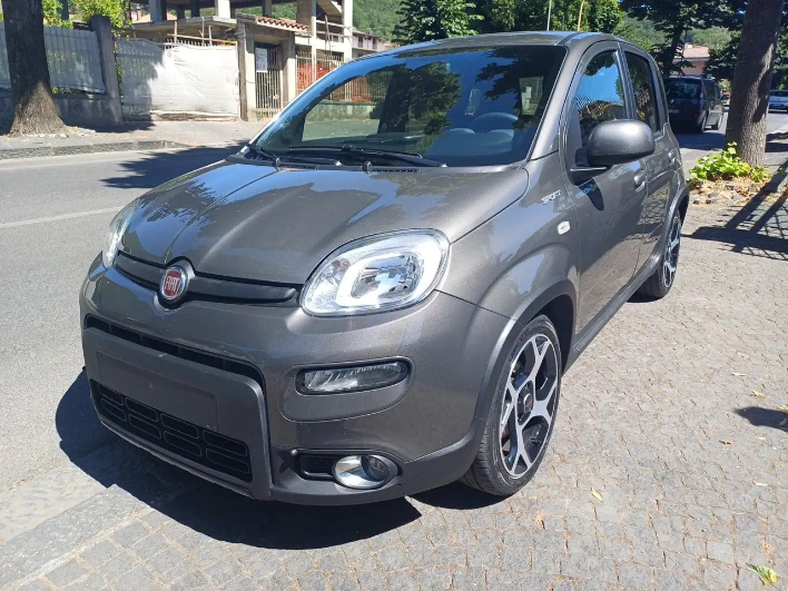 "Fiat Panda Panda 1.0 firefly hybrid City SPORT"