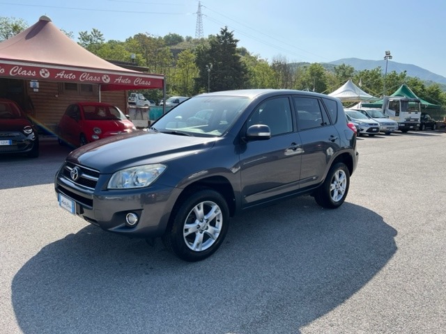 "Toyota Rav 4 D4D 4x4 Sol"