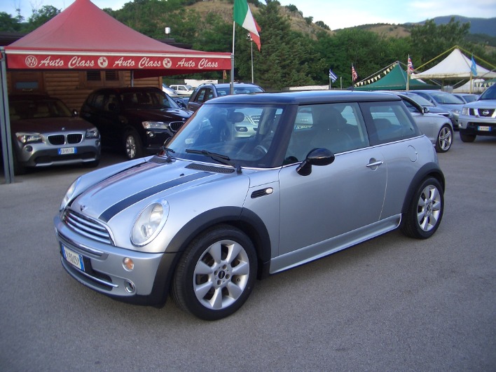 "Mini Cooper 1.6 16v Chili"