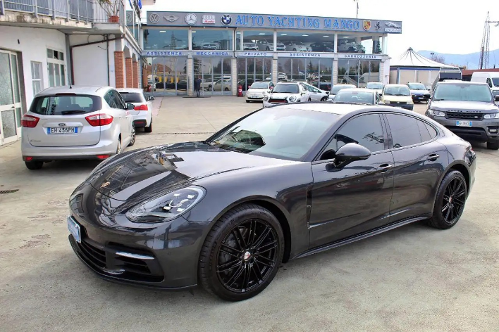 "Porsche Panamera 4S Diesel"