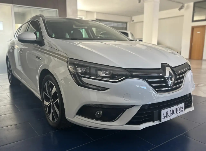 "Renault Megane Megane Sporter 1.5 blue dci Intens 115cv my19"