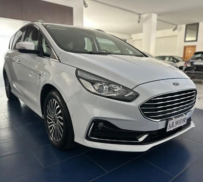 "Ford S-Max S-Max 2.0 ecoblue Titanium Business s"