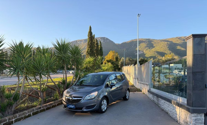 "OPEL - Meriva - 1.4 T 120 CV GPL Tech Innovation"