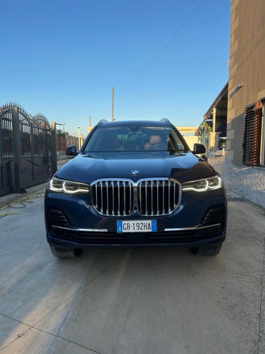 "Bmw X7"