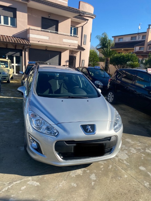 "Peugeot 308 1.6 hdi 93 cv station wagon"