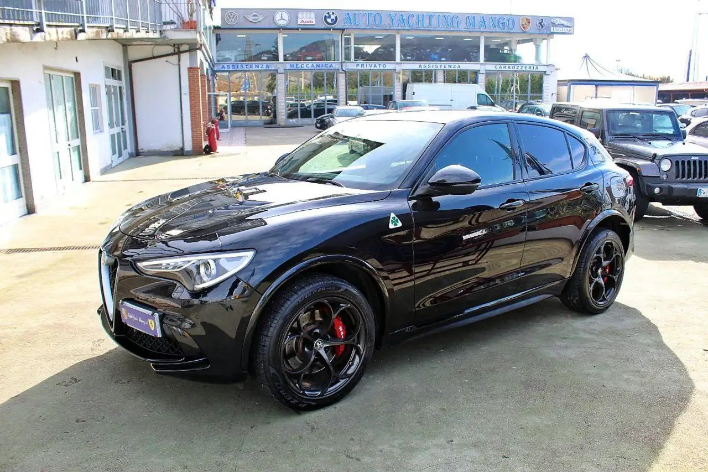 "Alfa Romeo Stelvio 2.9 BiT.V6 510 AT8 Quadrifoglio"