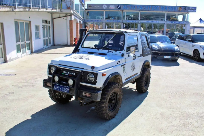 "Suzuki Samurai SJ413 Motore 1.6"