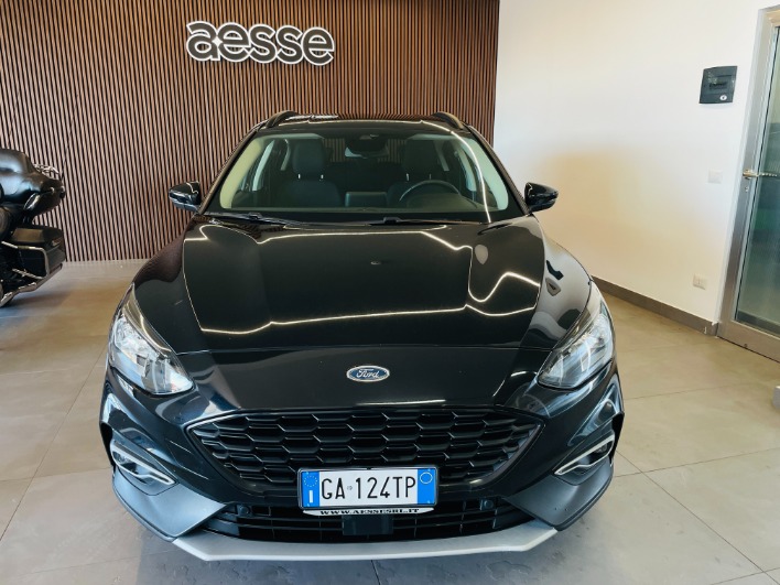 "Ford Focus Active 1.5 tdci 120cv"