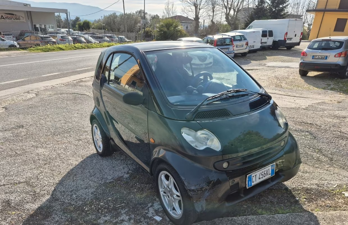 "Smart 800 city-coup\u00e9 pure cdi"