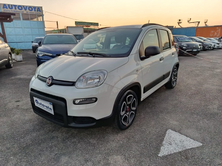 "FIAT PANDA 1.0 FIREFLY 70 CV HYBRID CITY LIFE"