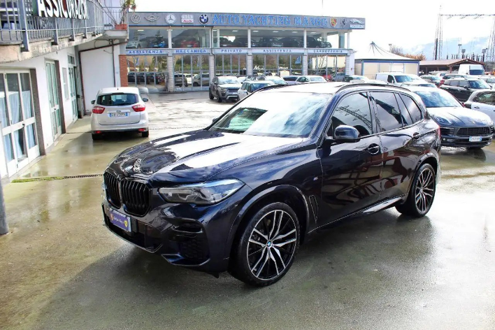"BMW X5 xDrive40d 48V Msport"