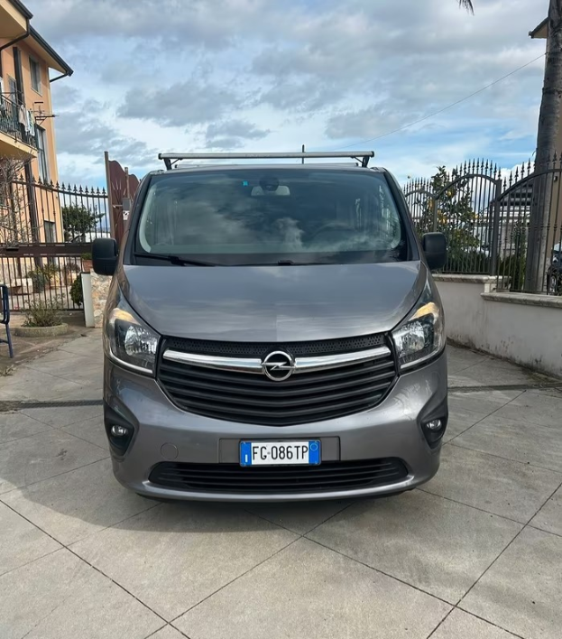 "Opel Vivaro 29 2.0 CDTI 120CV PC-TN Combi Semivetr"