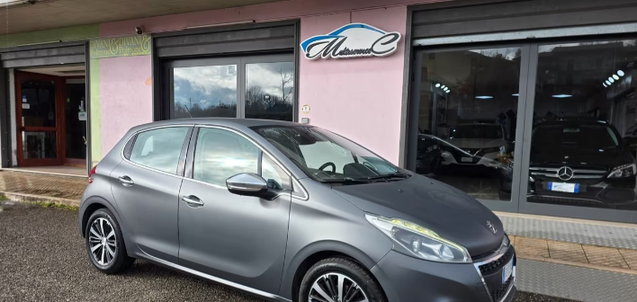 "Peugeot 208 PureTech 82 5 porte Allure"