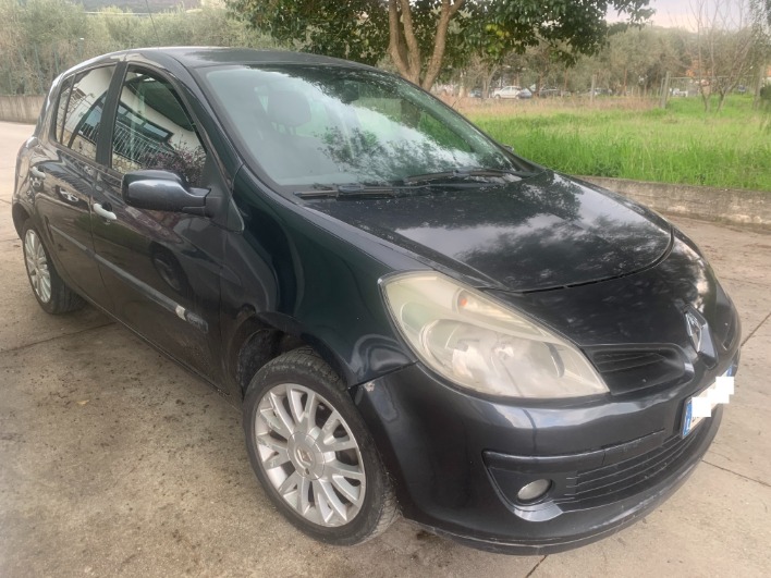 "Clio 1.5 dci 85CV mod Le Iene"