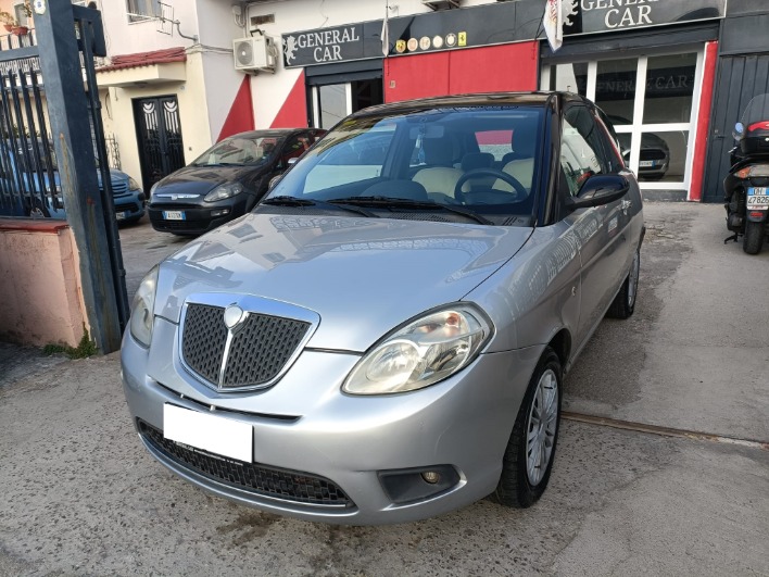 "LANCIA YPSILON 1.3 MJT 90CV ORO PLUS"