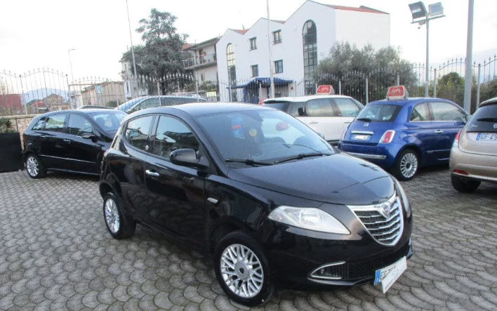 "LANCIA Ypsilon 5 porte Ecochic Gold"