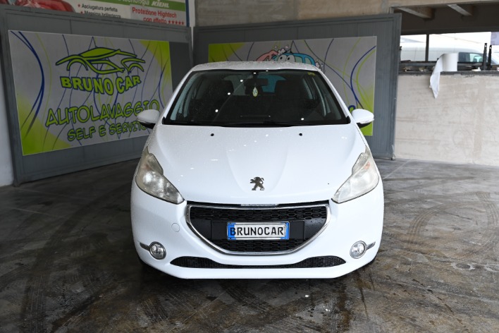 "PEUGEOT 208 1.4 75 CV DIESEL"
