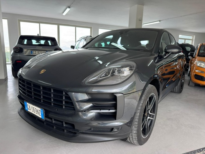 "Macan I 2019 2.0 245cv pdk"